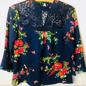 Lily White Blouse Size Small